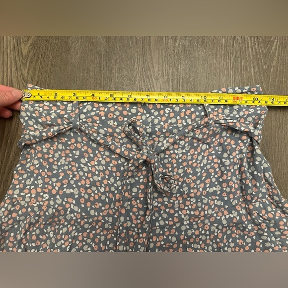 URBAN ROMANTICS LEOPARD PRINT GREY PINK AND CREAM SKORT - Size Small SKU:573 - Picture 4 of 5